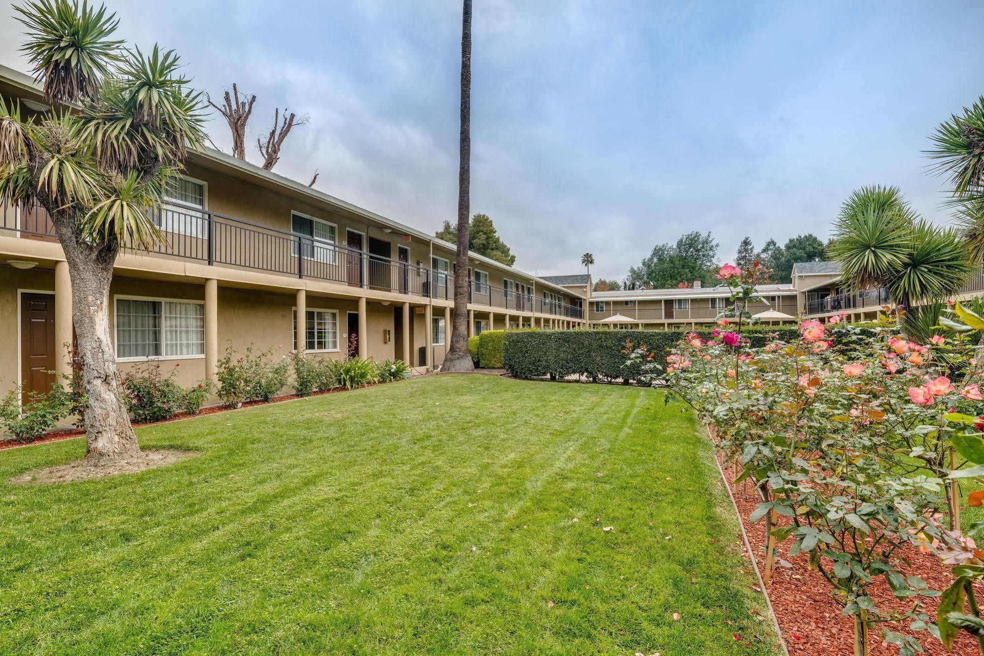Rose Garden Inn - San Jose Airport Extérieur photo